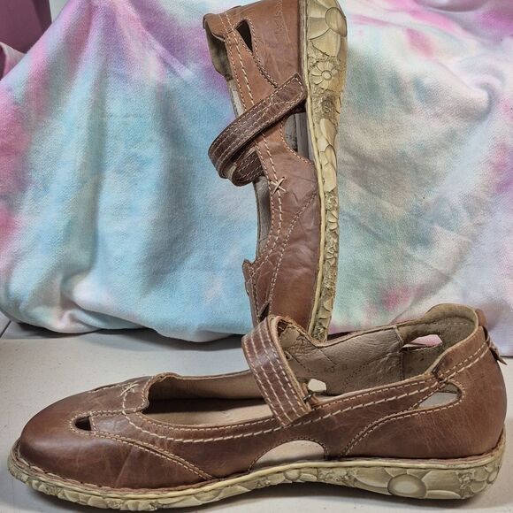 Josef Seibel Size 40 Tan Mary Jane Flat - NWOT - Picture 7 of 9